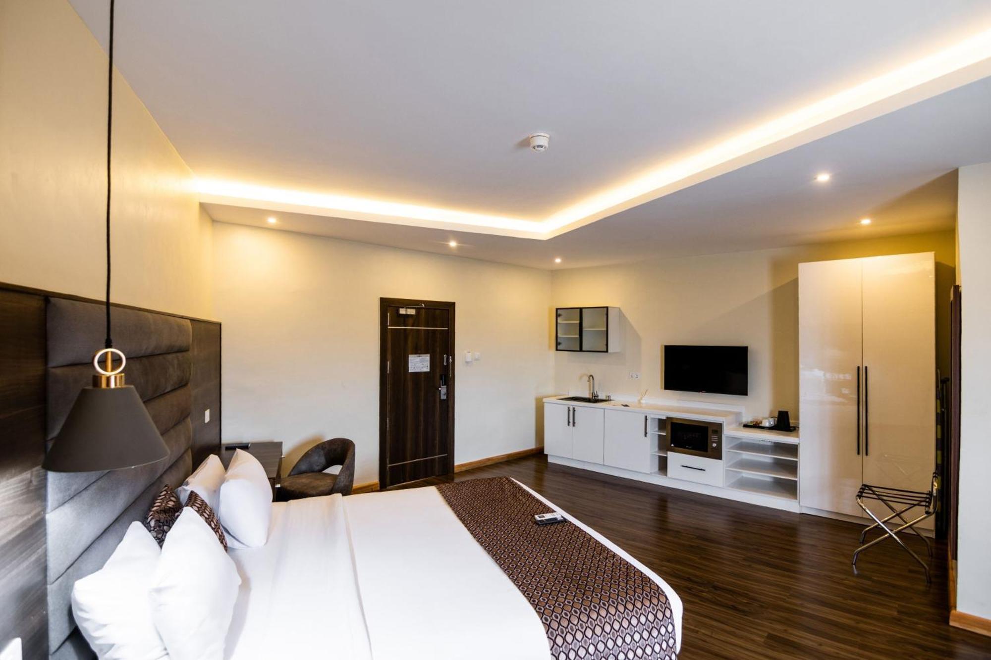 Protea Hotel By Marriott Delta Warri Exterior foto