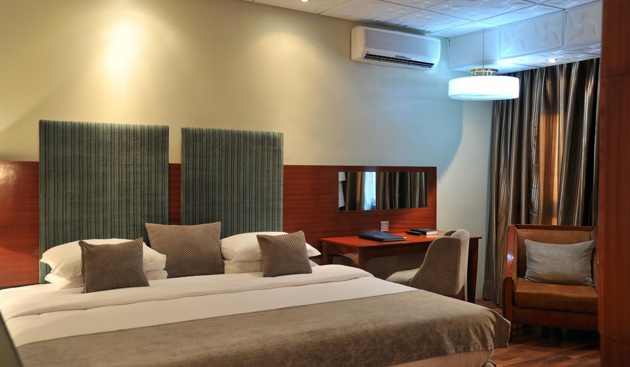 Protea Hotel By Marriott Delta Warri Exterior foto
